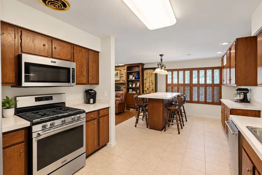 317 Beech Court, Naperville, IL 60540 - #3