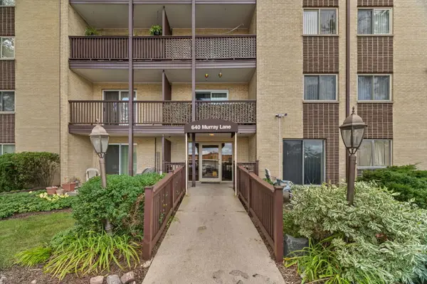 640 Murray Lane #312, Des Plaines, IL 60016