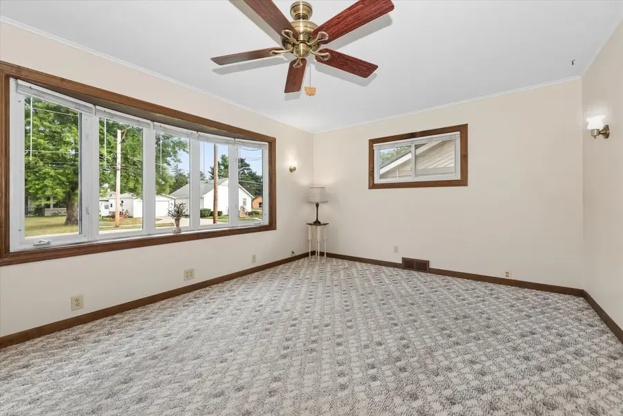 937 Townsend Street, Sycamore, IL 60178 - #3