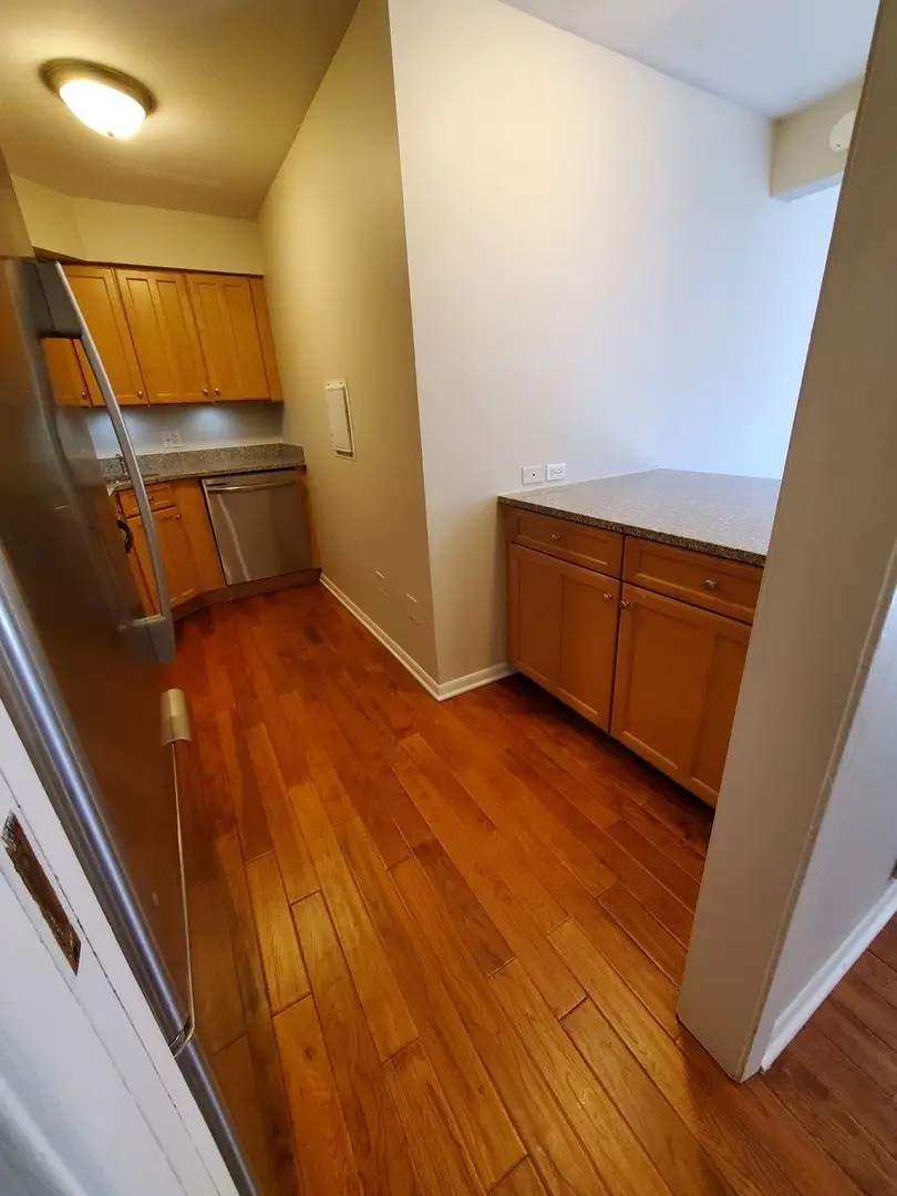 1940 Cherry Lane #213, Northbrook, IL 60062 - #3