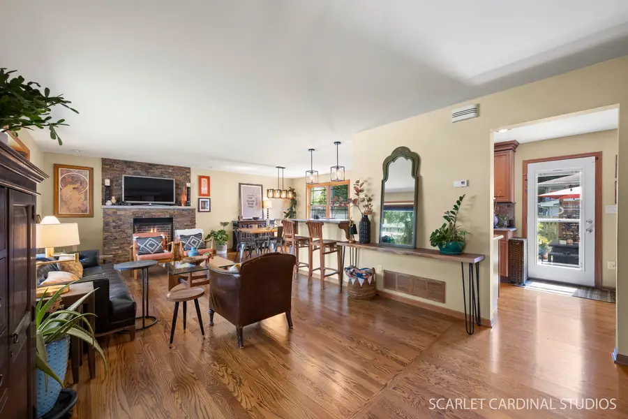 328 Spruce Drive, Naperville, IL 60540 - #3