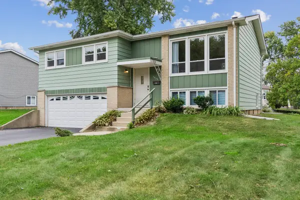 2613 Willow Avenue, Woodridge, IL 60517
