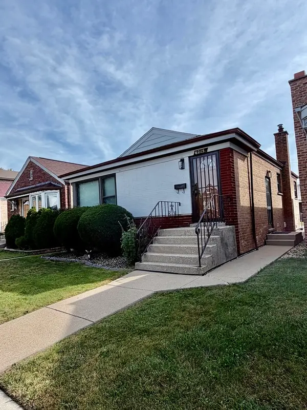 6215 S Monitor Avenue, Chicago, IL 60638