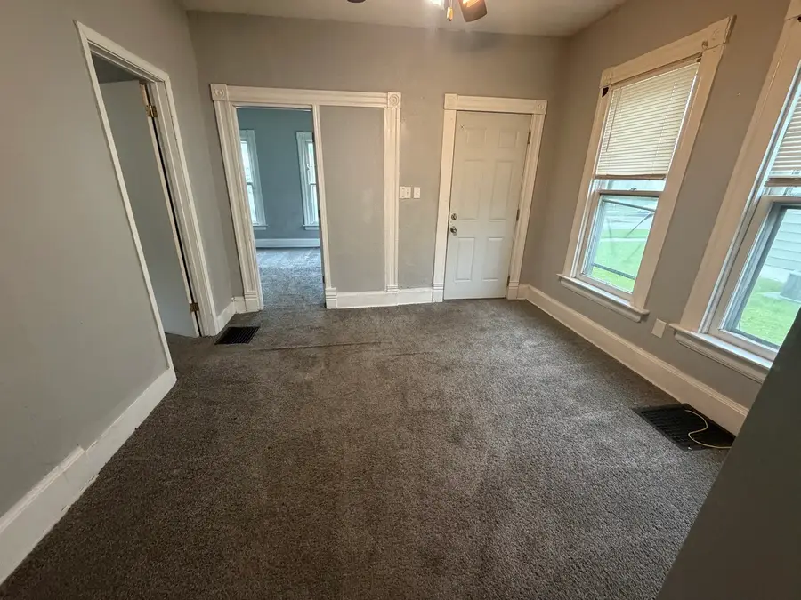 1823 W 6th Street, Davenport, IA 52802 - #2