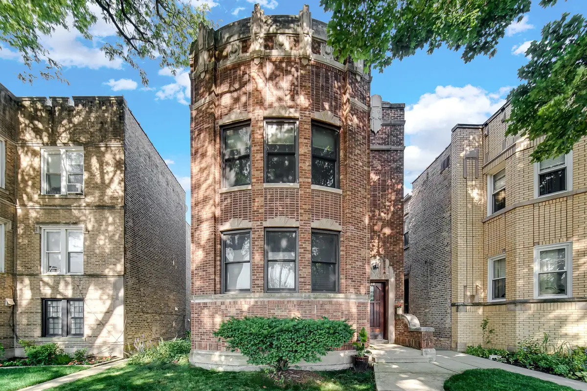 6730 N Rockwell Street, Chicago, IL 60645 - #1