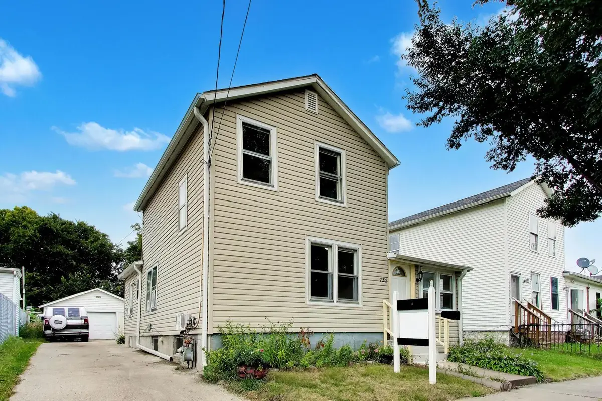 732 Grove Street, Aurora, IL 60505 - #1