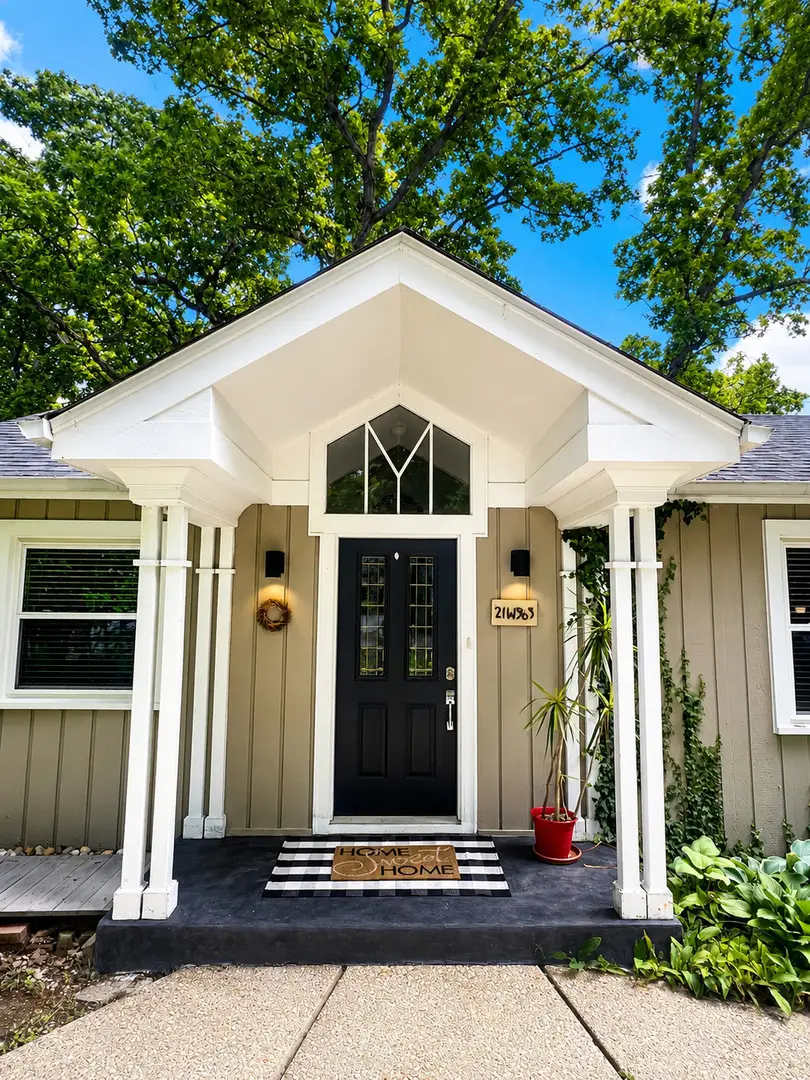 21W363 Walnut Road, Glen Ellyn, IL 60137 - #1