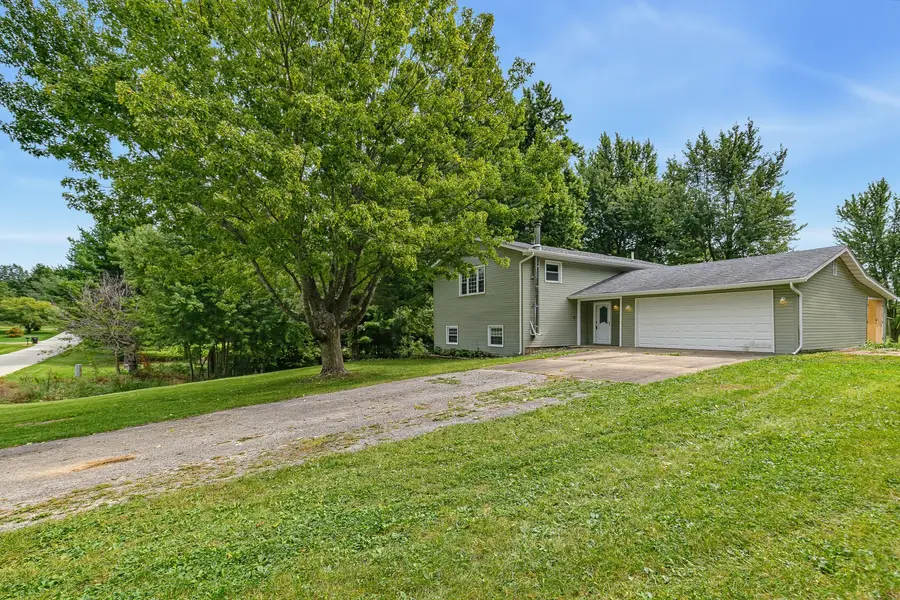 5195 306th Street, Dixon, IA 52745 - #2