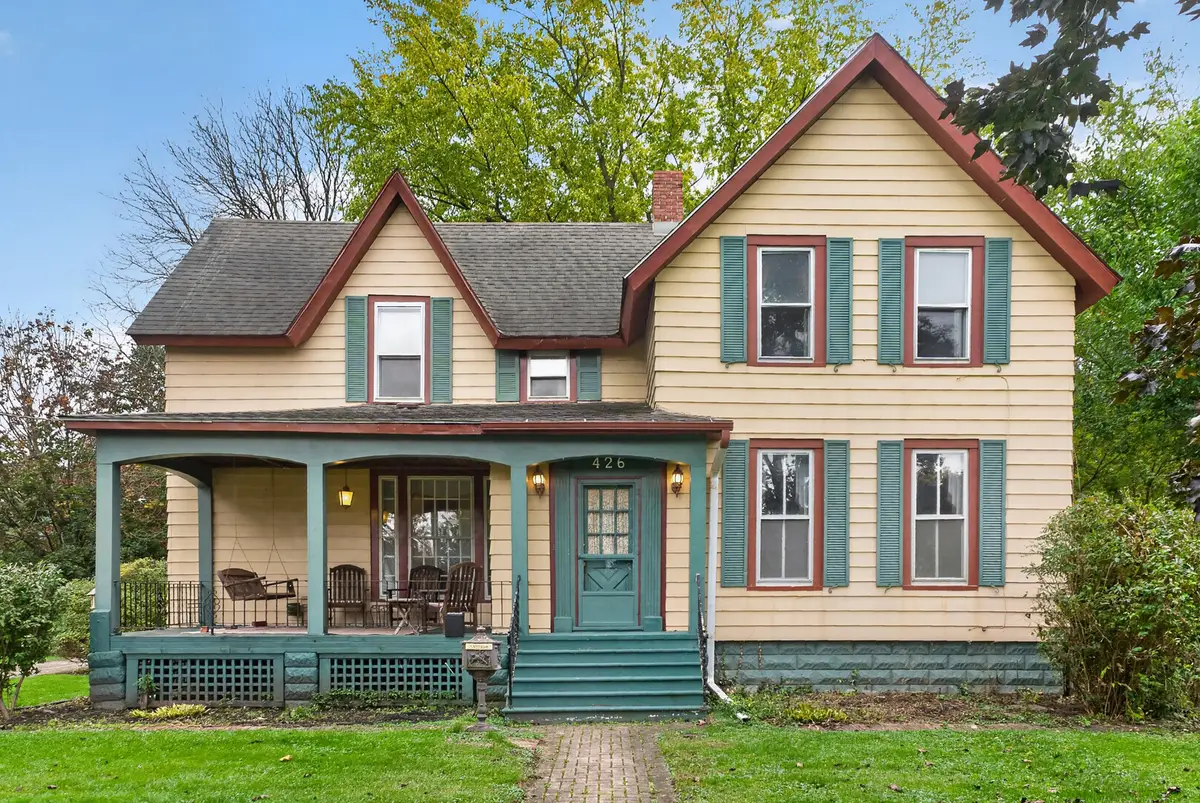 426 S Walnut Street, Sycamore, IL 60178 - #1