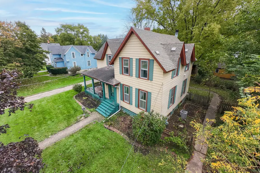 426 S Walnut Street, Sycamore, IL 60178 - #3