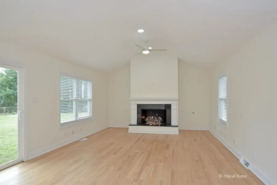 1713 Oak Street, Saint Charles, IL 60174 - #2