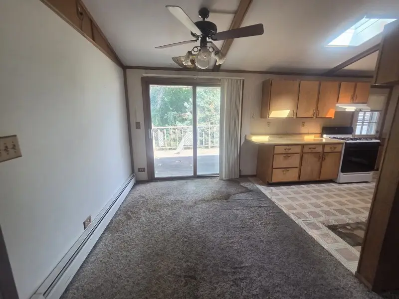 433 25th Avenue, East Moline, IL 61244 - #2