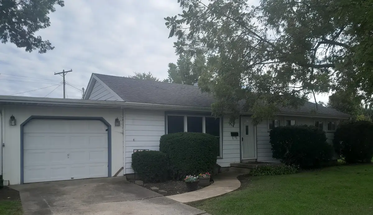 716 Westwood Drive, Ottawa, IL 61350 - #1