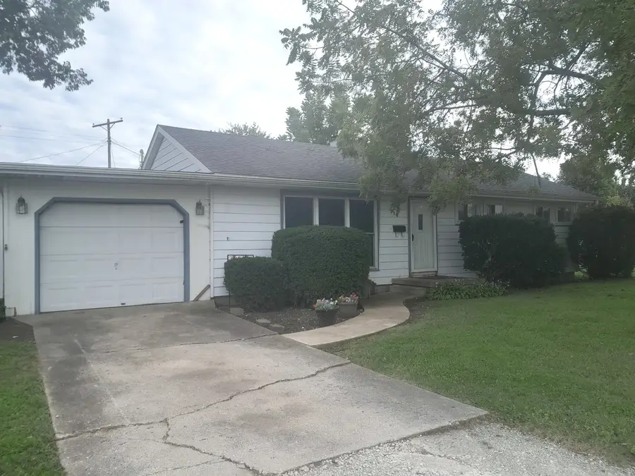 716 Westwood Drive, Ottawa, IL 61350 - #2
