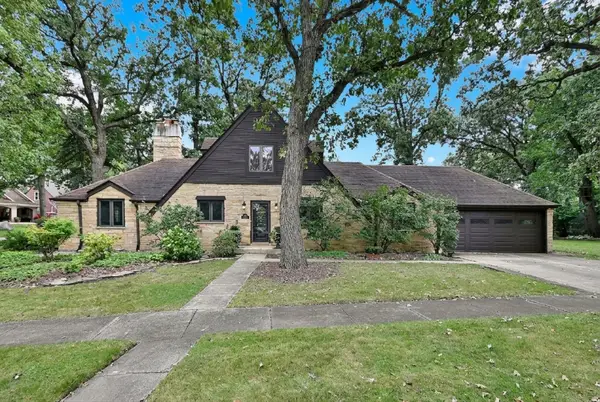 478 S Hampshire Avenue, Elmhurst, IL 60126