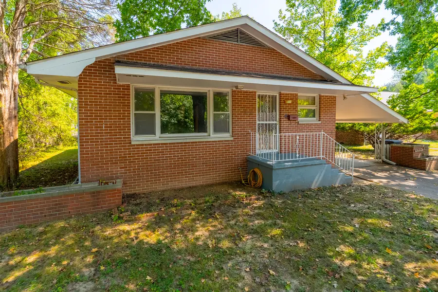701 S Benwood Drive, Carbondale, IL 62901 - #2