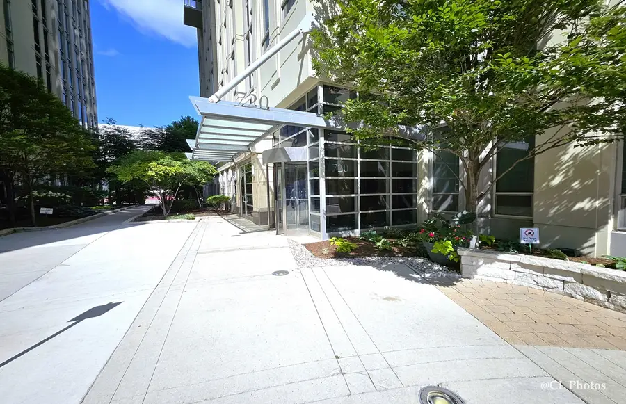720 N Larrabee Street #1104, Chicago, IL 60654 - #2