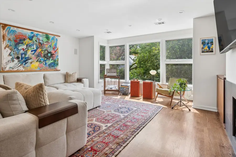 916 W Fletcher Street #C, Chicago, IL 60657 - #2