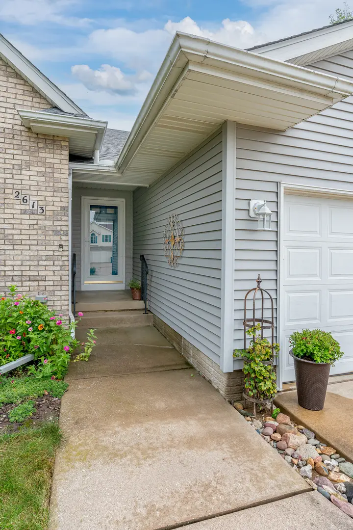 2613 Crystal Creek Court, Davenport, IA 52804 - #2