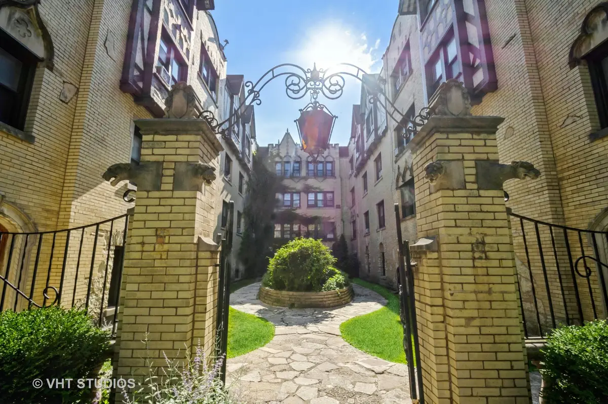 5653 N Spaulding Avenue #3E, Chicago, IL 60659 - #1