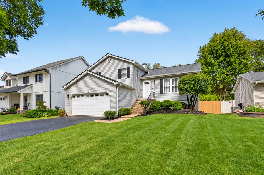 585 Beaconsfield Avenue, Naperville, IL 60565 - #2
