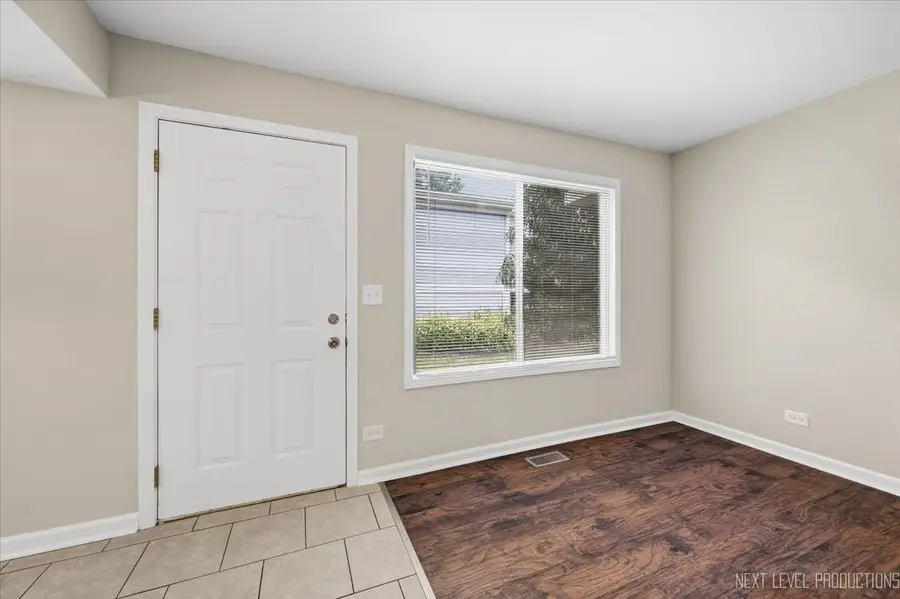 2s759 Winchester Circle #2, Warrenville, IL 60555 - #2