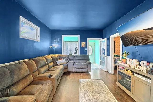 617 Hirsch Avenue, Calumet City, IL 60409 - #3