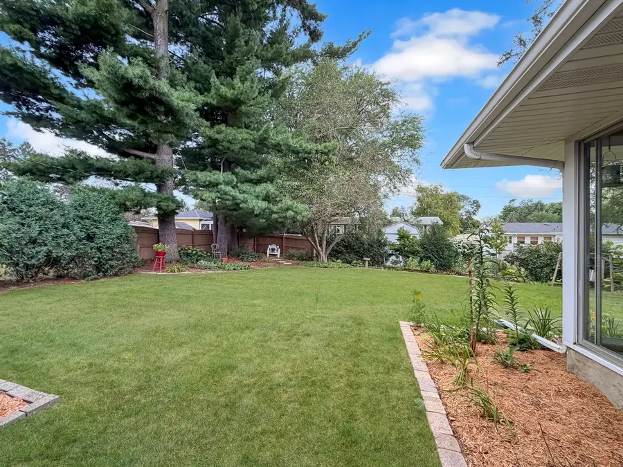 1353 Empire Court, Freeport, IL 61032 - #3