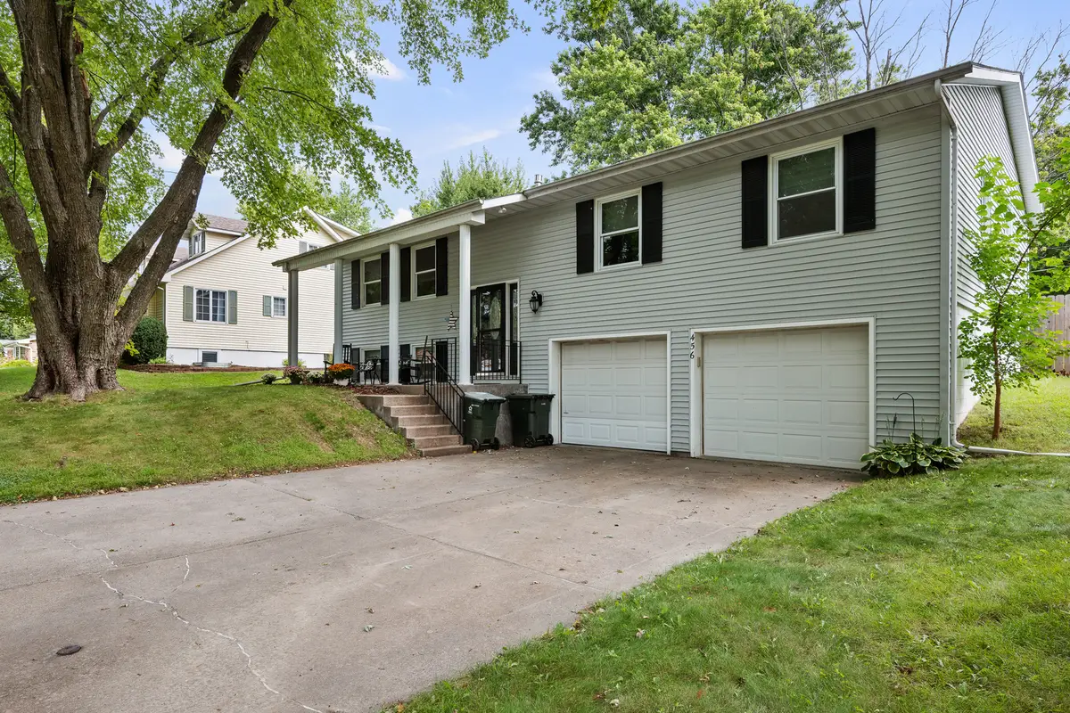 456 Oakwood Place, Geneseo, IL 61254 - #1