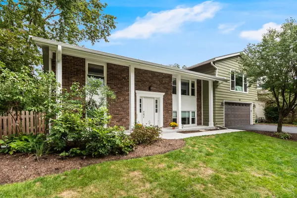 28 Ashlawn Avenue, Oswego, IL 60543