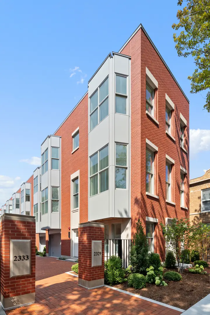 2333 N Cambridge Avenue, Chicago, IL 60614 - #1