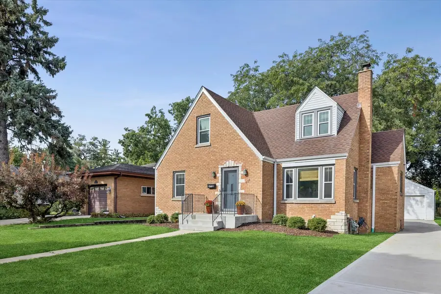 422 S Harvard Avenue, Villa Park, IL 60181 - #2