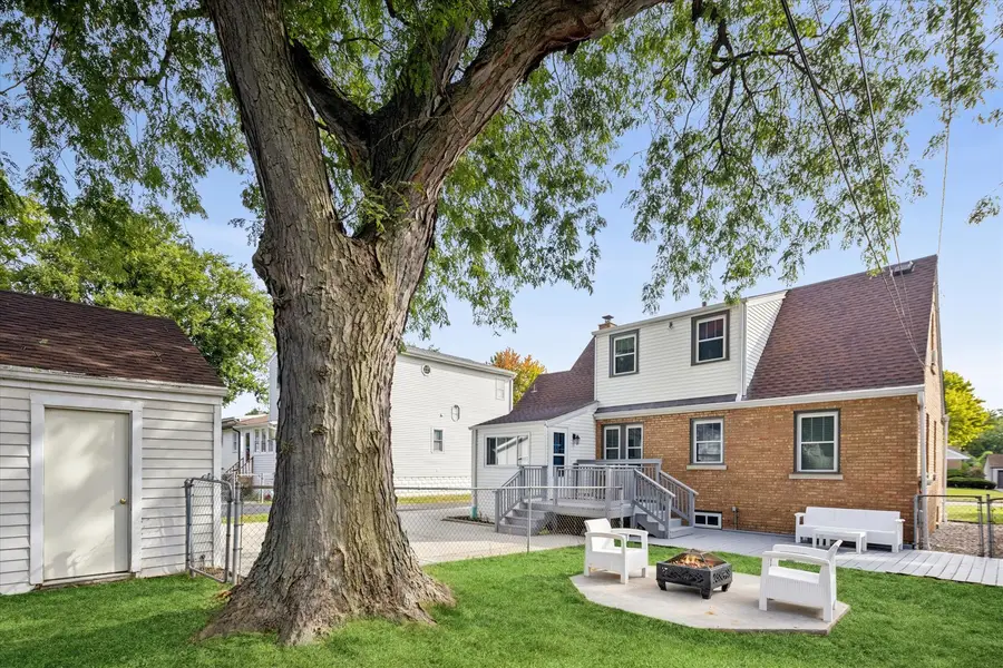 422 S Harvard Avenue, Villa Park, IL 60181 - #3