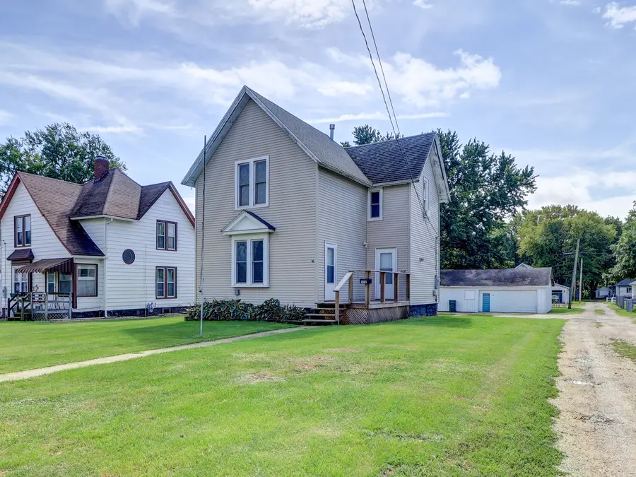 512 E 3rd Street, Rock Falls, IL 61071 - #2