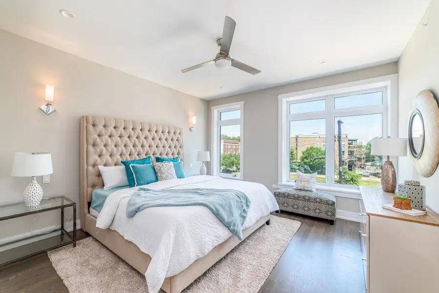 349 E 43rd Street, Chicago, IL 60653 - #2