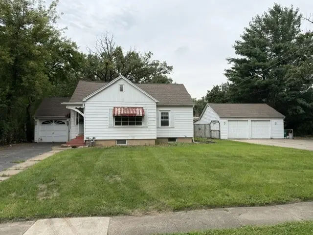 3904 Grove Avenue, McHenry, IL 60050 - #1