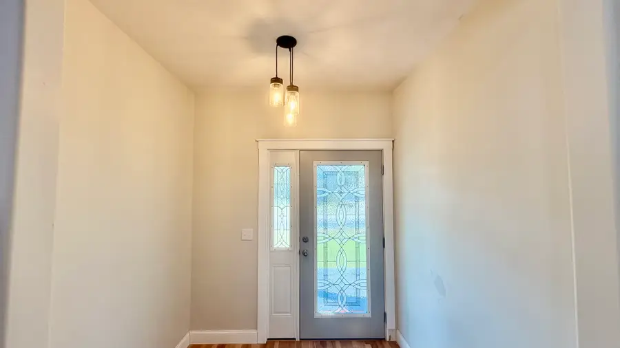 924 W Main Street, Salem, IL 62881 - #3
