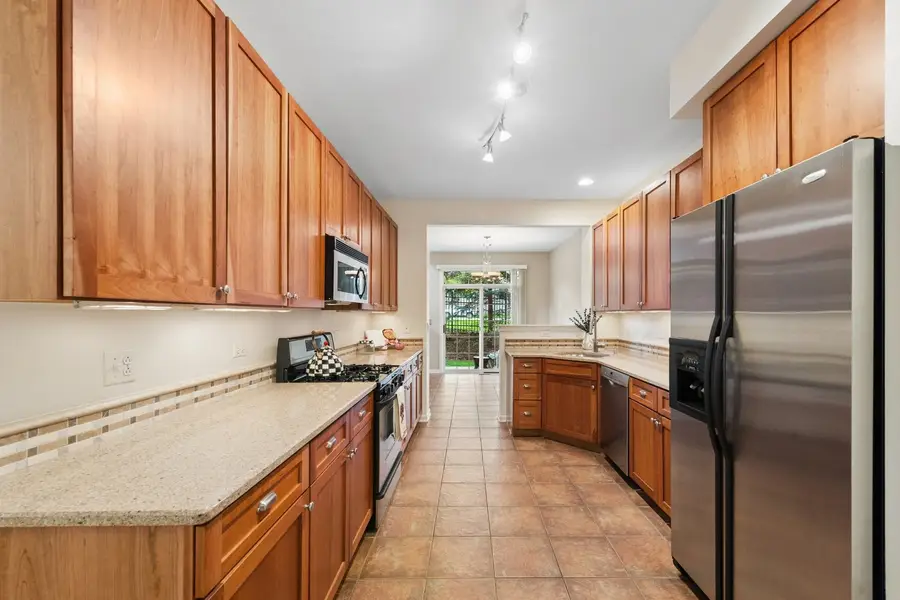 415 Shadow Creek Drive, Vernon Hills, IL 60061 - #3