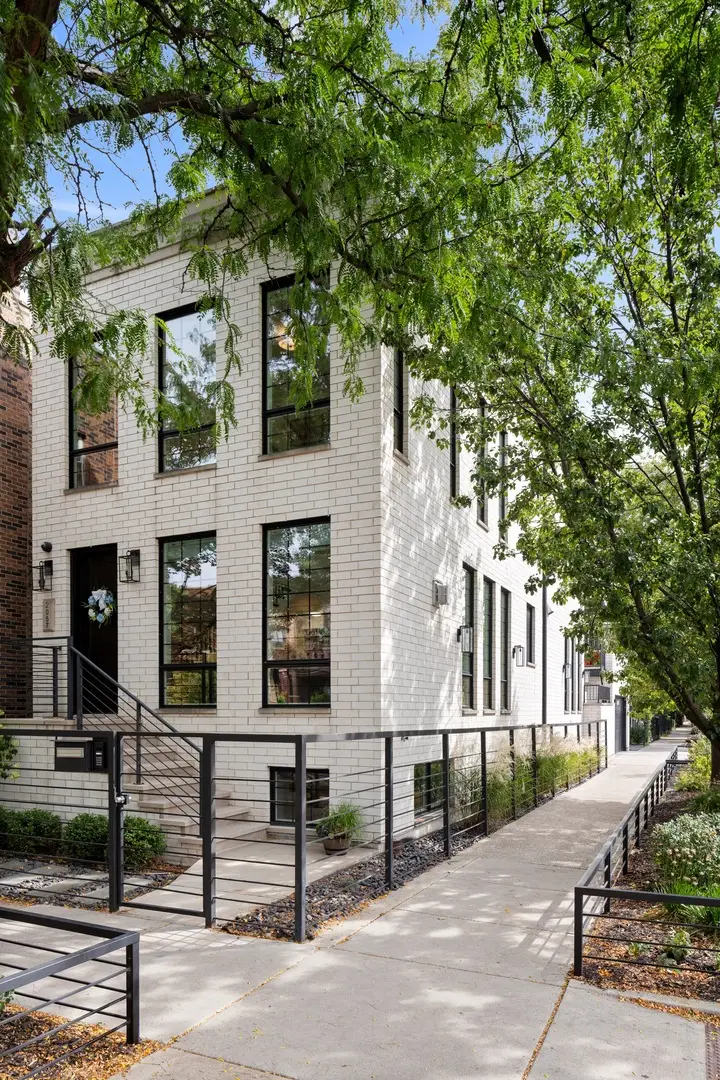2057 N Oakley Avenue, Chicago, IL 60647 - #1