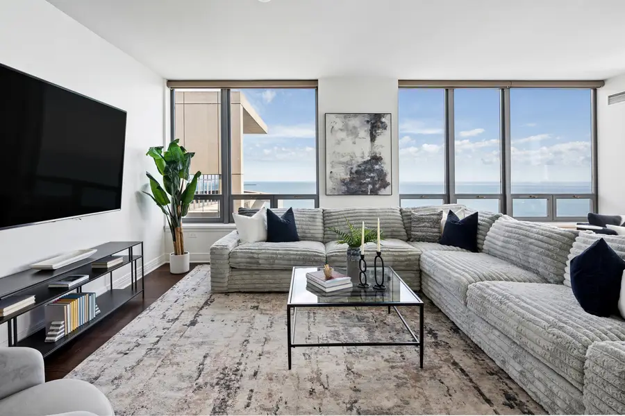 600 N Lake Shore Drive #4211, Chicago, IL 60611 - #3
