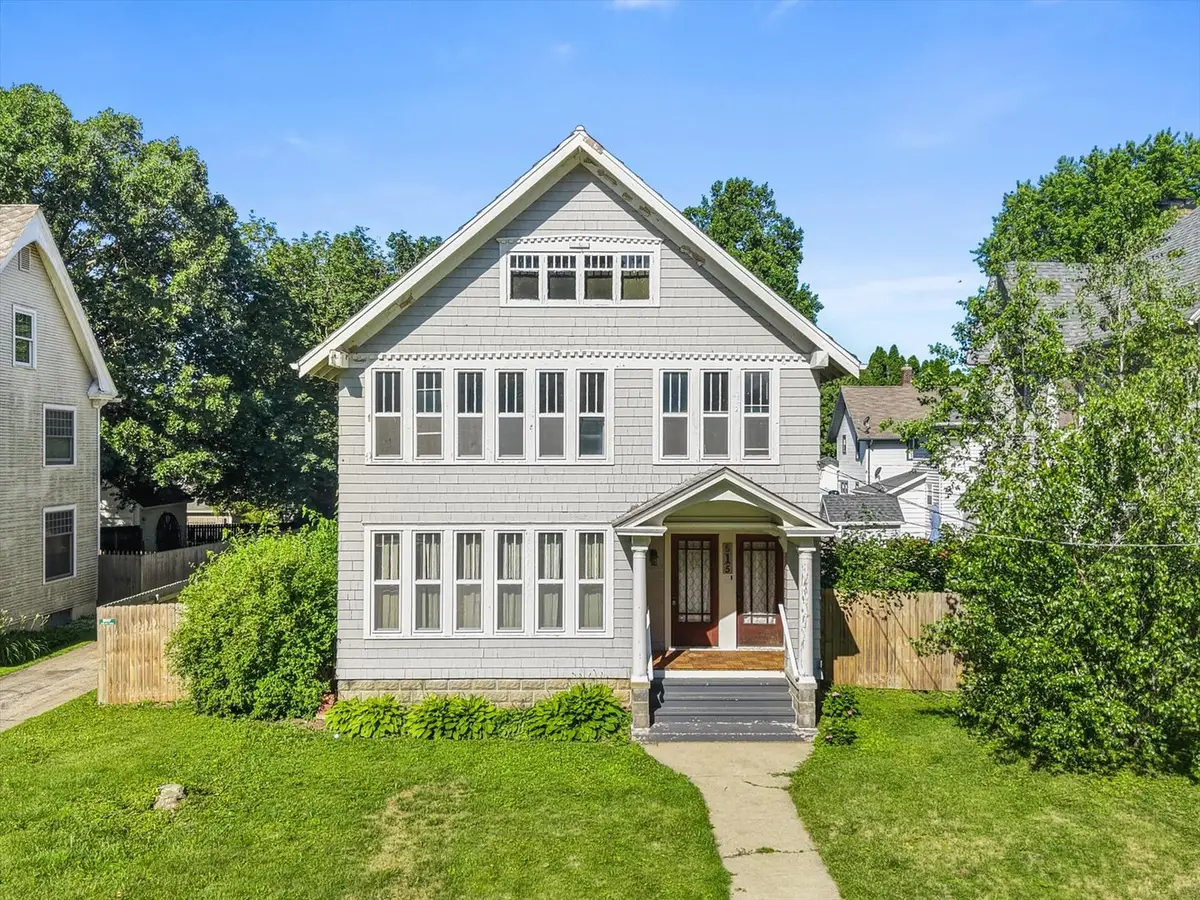 515 N Hennepin Avenue, Dixon, IL 61021 - #1