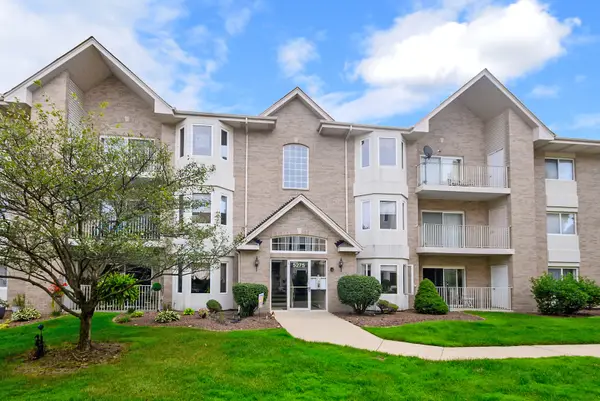 5275 W Mint Julip Drive #302, Alsip, IL 60803