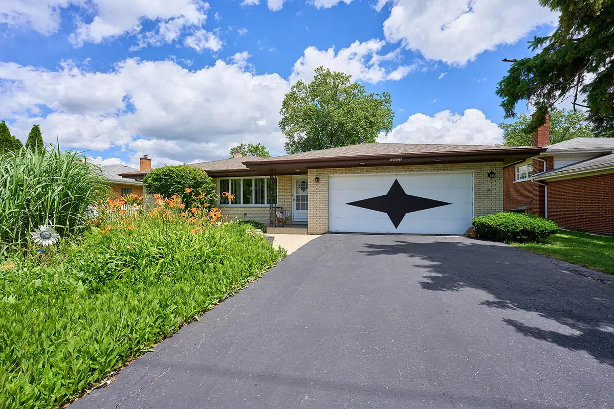 5859 S Brainard Avenue, Countryside, IL 60525 - #1