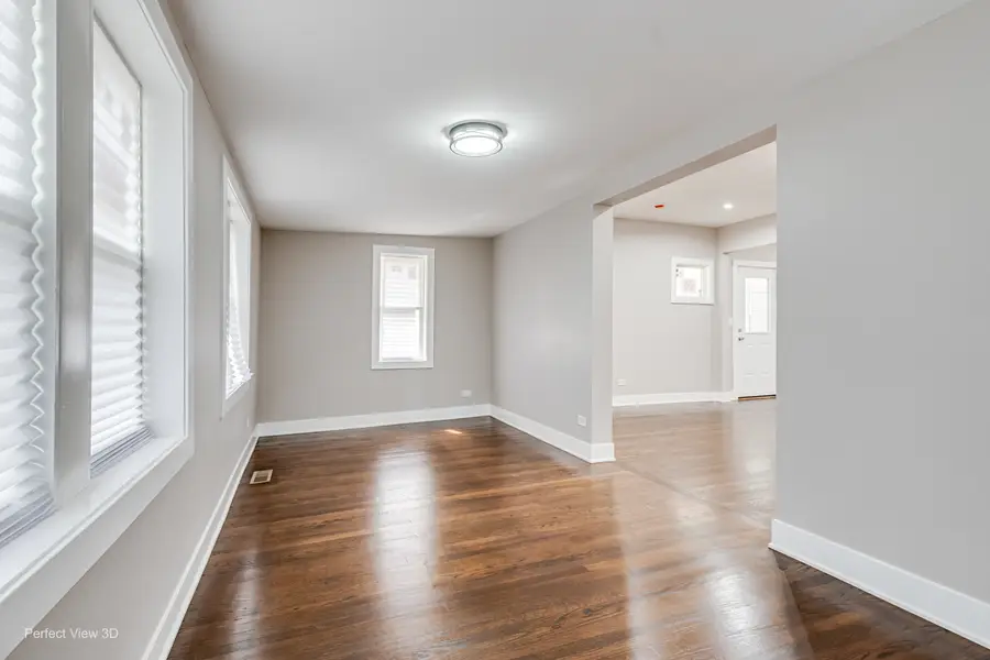 1128 N Lockwood Avenue, Chicago, IL 60651 - #3
