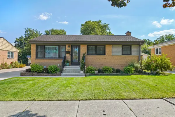421 Vassar Lane, Des Plaines, IL 60016