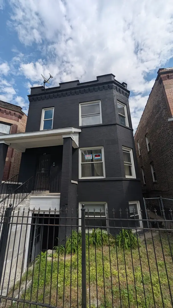 821 N Mozart Street, Chicago, IL 60622 - #1
