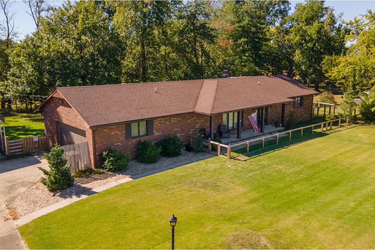 108 Oaklawn Circle, Energy, IL 62933 - #1
