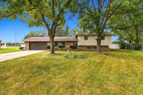 23949 W Plainsman Circle, Plainfield, IL 60586