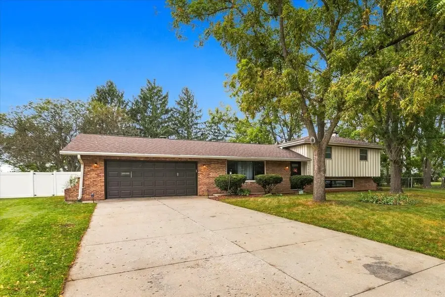 23949 W Plainsman Circle, Plainfield, IL 60586 - #2
