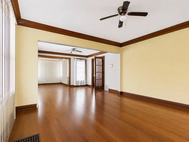 340 156th Place, Calumet City, IL 60409 - #2